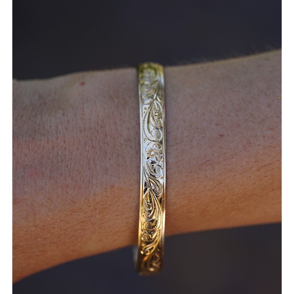 Royal Hawaiian Heritage 14k Solid Gold Floral Bangle Bracelet 7.74mm 7.25" 20.9g